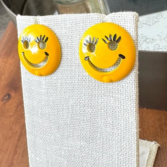 Vintage Yellow Smiley Face Earrings - Picture 3 of 6